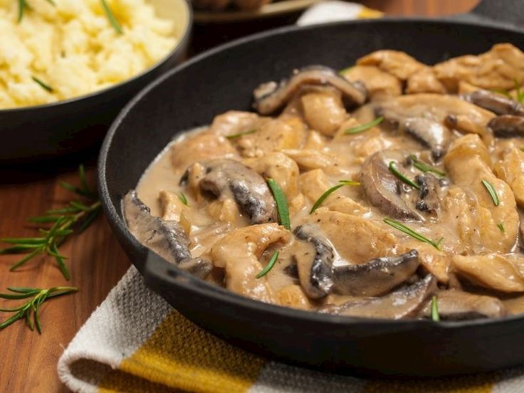 Kremalı Mantarlı Tavuk Sote